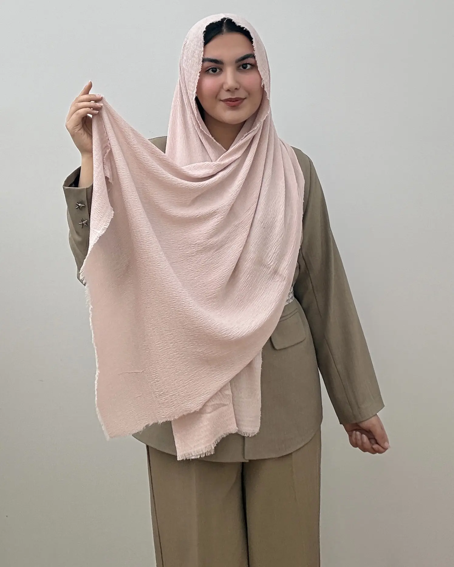 شال دور ریش پلیسه مدل زارا